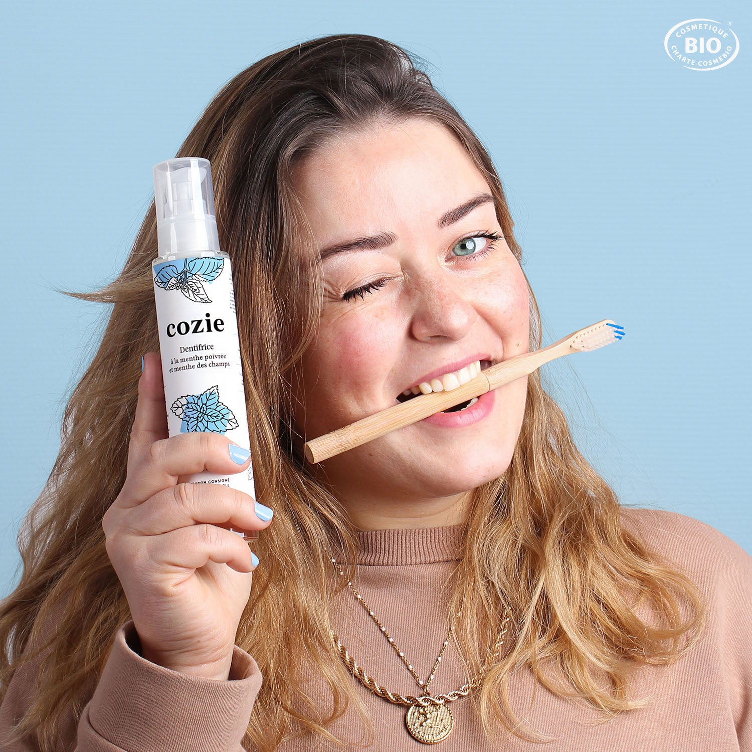 Dentifrice à la menthe poivrée & à la menthe des champs